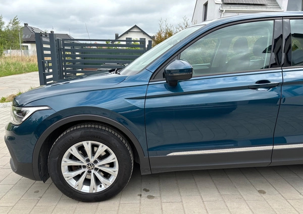 Volkswagen Tiguan cena 77500 przebieg: 149000, rok produkcji 2021 z Szczecin małe 781